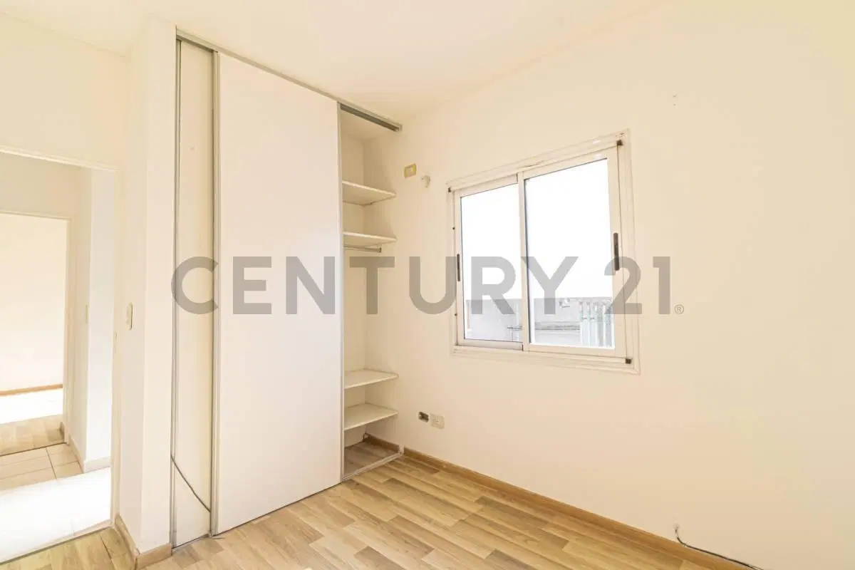 VENTA PH 4 AMBIENTES LINIERS 8