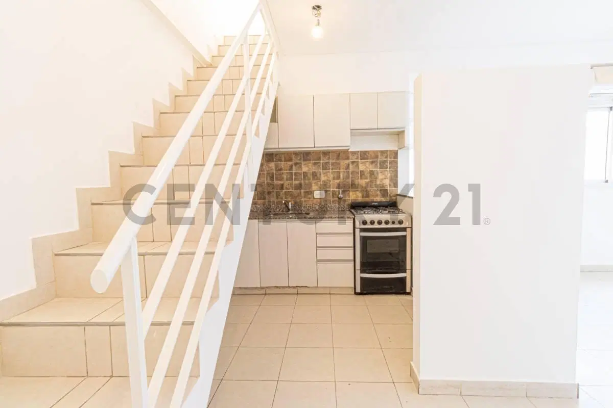 VENTA PH 4 AMBIENTES LINIERS 1