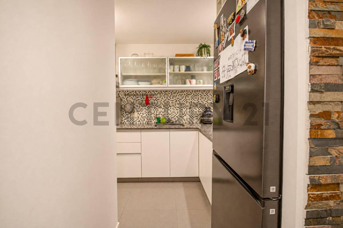 Foto de VENTA DEPARTAMENTO TRES AMBIENTES PARQUE CHAS, imagen 1
