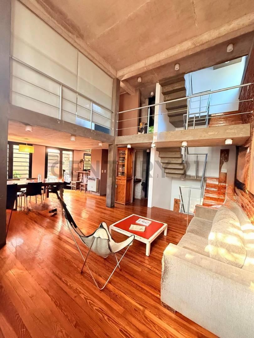 Foto de CASA CINCO AMBIENTES EN VENTA, imagen 1