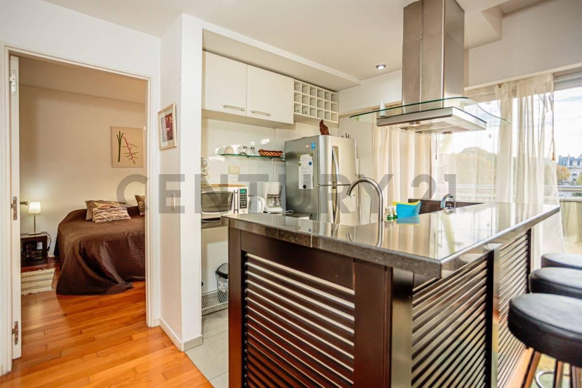 Foto de VENTA DEPARTAMENTO 2 AMBIENTES - EXCEPCIONAL VISTA - PUERTO MADERO, imagen 3
