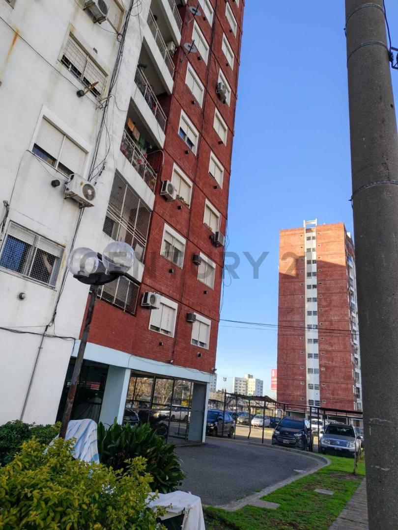 Foto de Departamento 3 ambientes en venta — Villa Celina, imagen 2