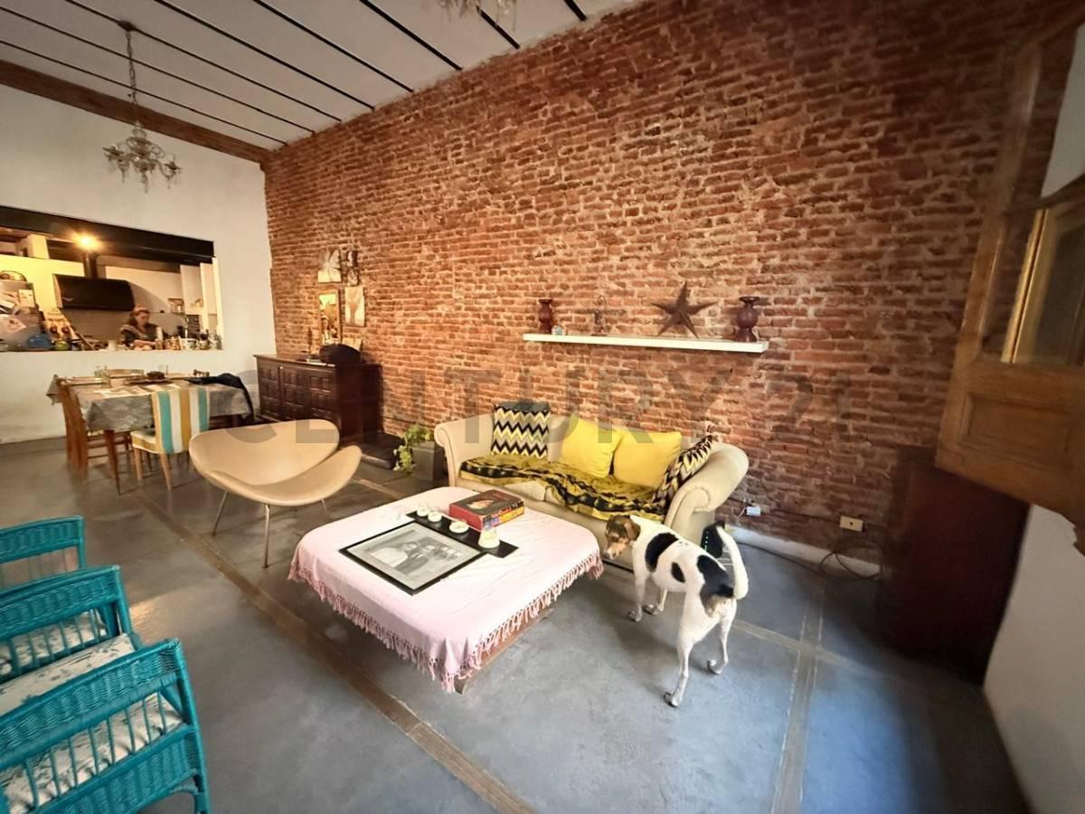Foto de CASA DE EPOCA CUATRO AMBIENTES CON COCHERA, imagen 4
