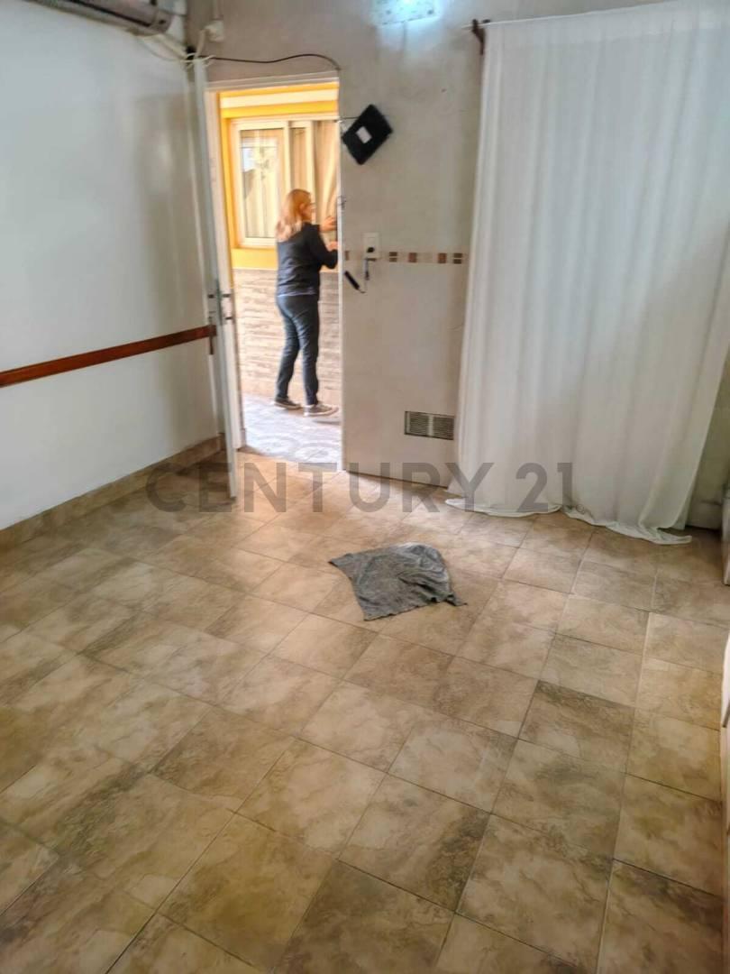 Foto de Venta en bloque: 4 departamentos con patio y terraza en Pilar., imagen 3