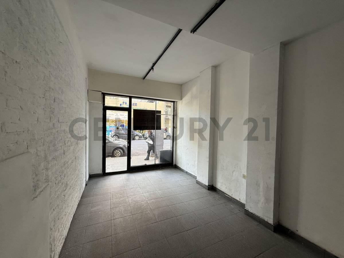 Foto de LOCAL COMERCIAL A LA VENTA - AV AVELLANEDA y AV ACOYTE, CABALLITO., imagen 5