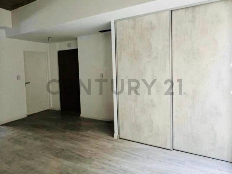 Foto de MONOAMBIENTE DIVISIBLE EN PLANTA BAJA CON PATIO, imagen 4