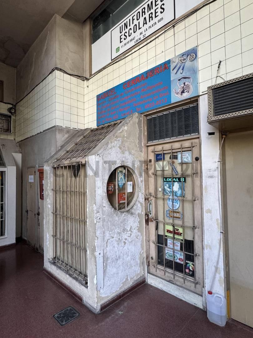 Foto de LOCAL COMERCIAL EN GALERIA EN CABALLITO, imagen 3