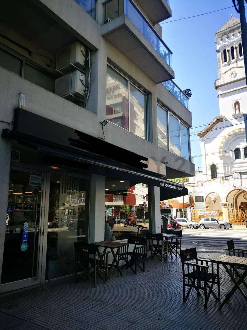 Foto de Esquina de 400 mt2 en venta, Barrio FLores, CABA, imagen 2