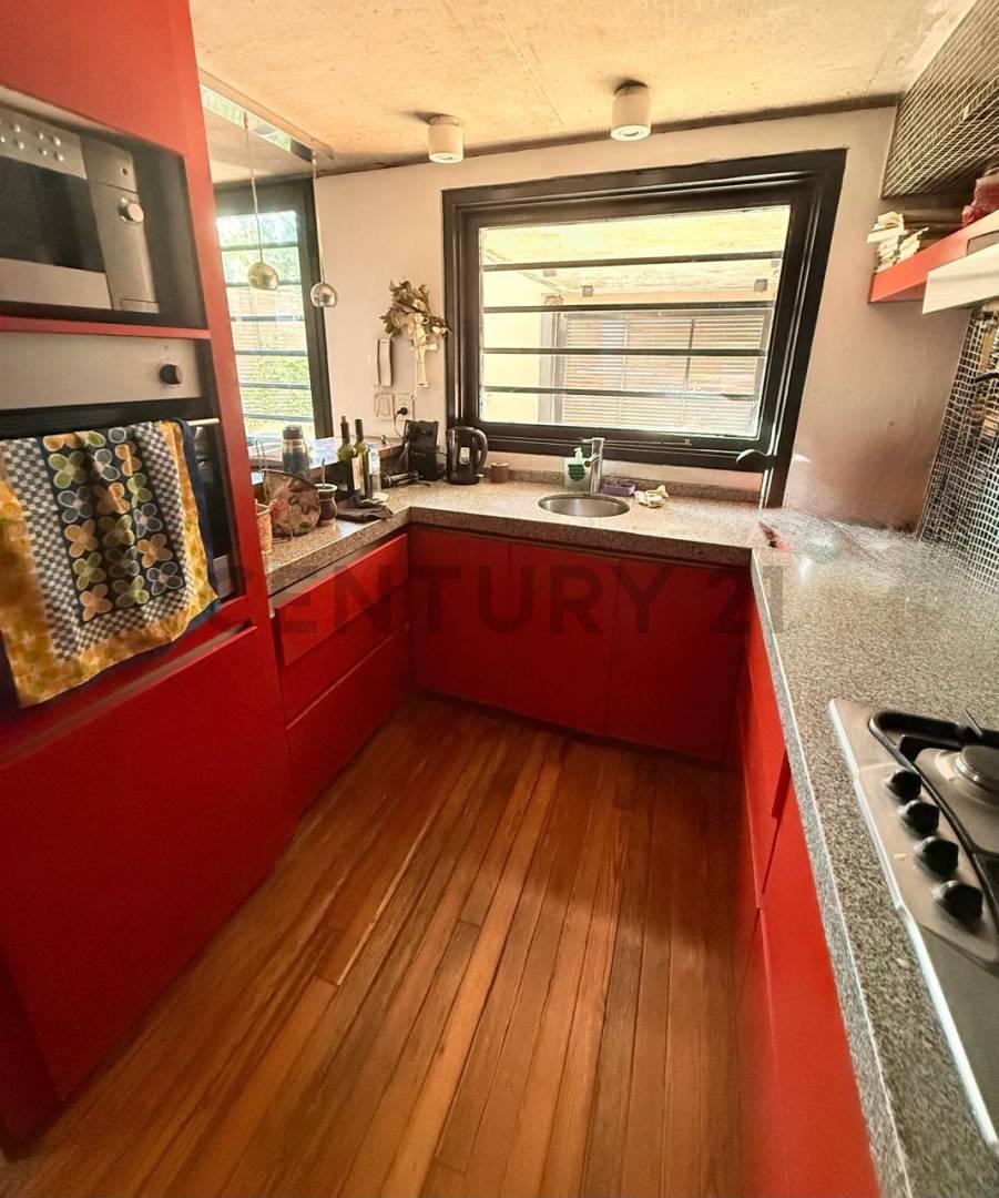 Foto de CASA CINCO AMBIENTES EN VENTA, imagen 3