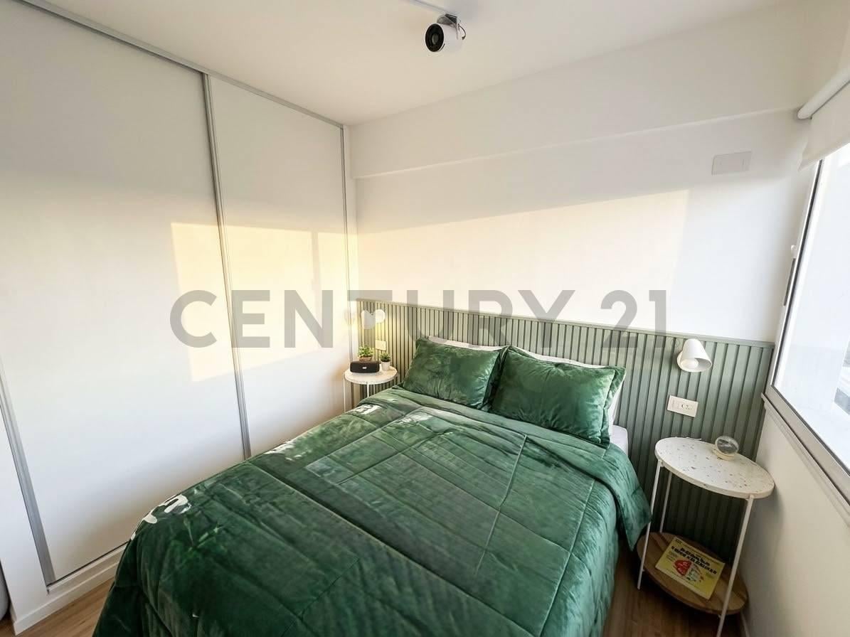 Foto de 2 AMBIENTES EN VENTA CON BALCÓN Y COCHERA - MUY LUMINOSO - PARQUE, imagen 5