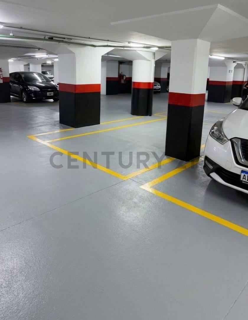 Foto de 2 AMBIENTES EN VENTA CON BALCÓN Y COCHERA - MUY LUMINOSO - PARQUE, imagen 3