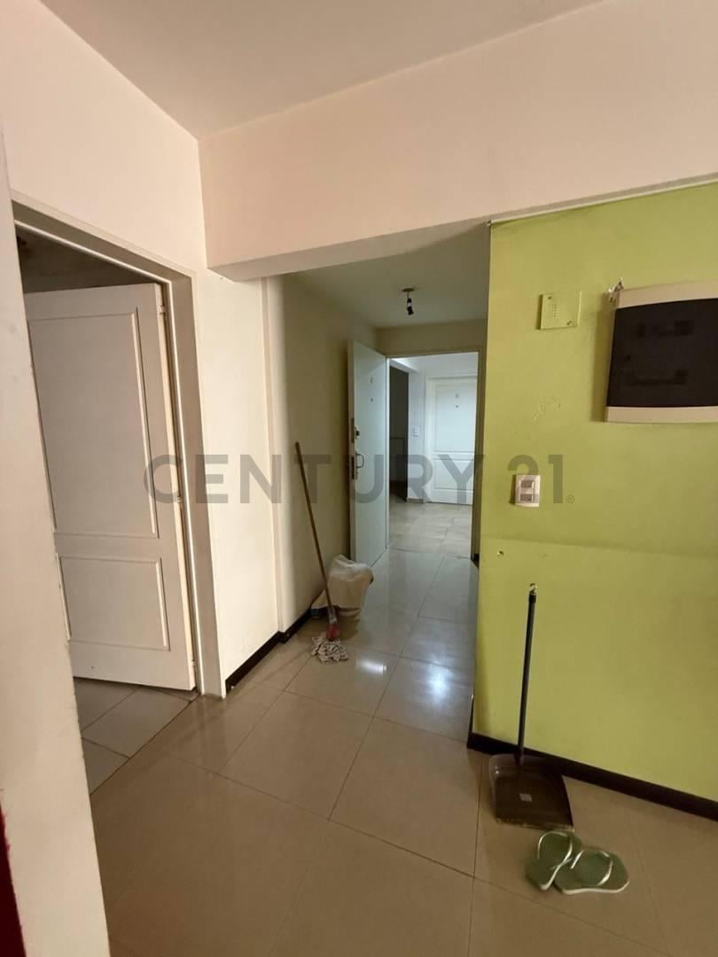 Foto de Venta - Departamento Monoambiente - Santiago del Estero 402, Monserrat, imagen 4