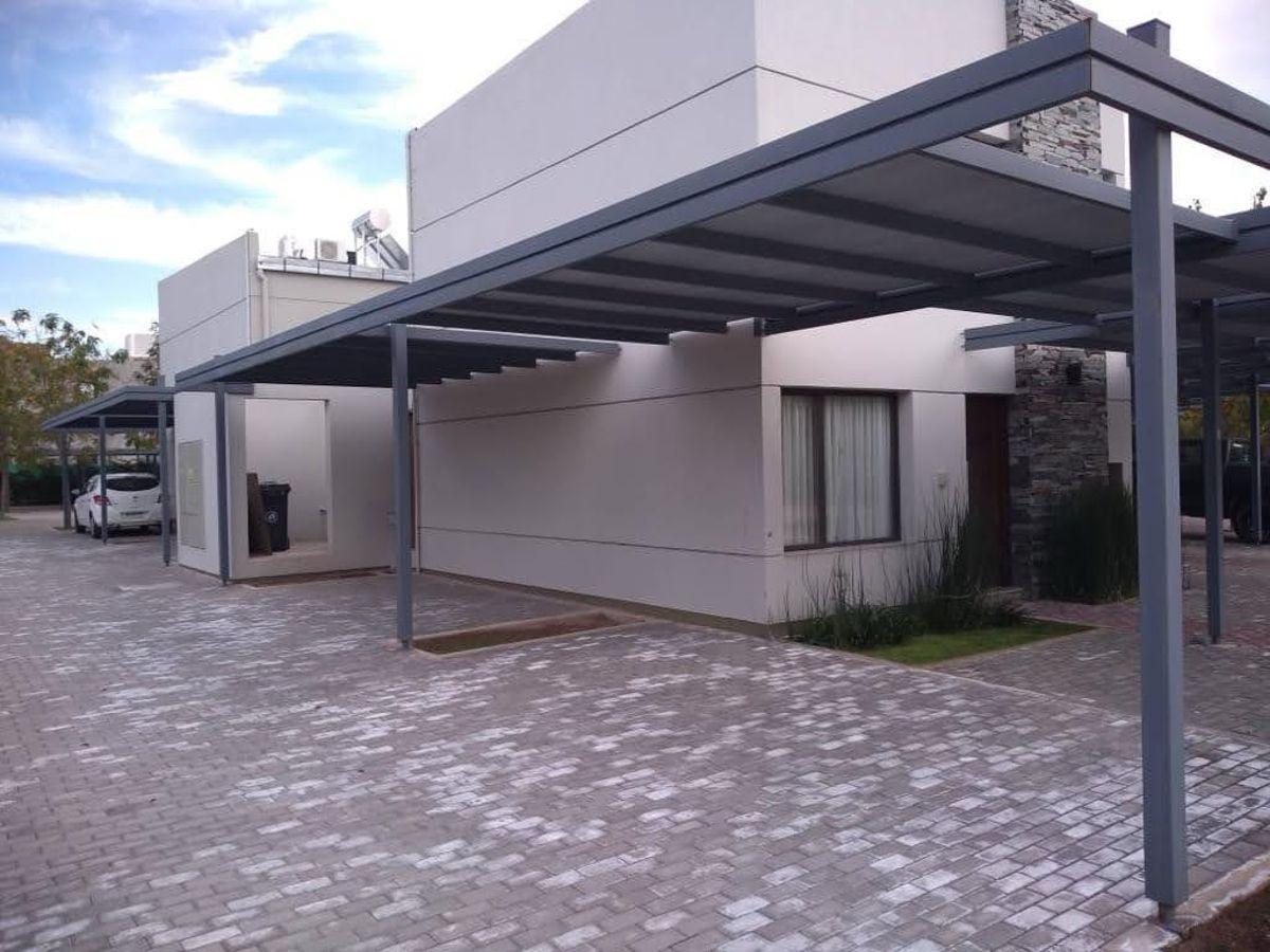 Foto de Excelente Duplex Barrio Lomas de Terrada, imagen 2