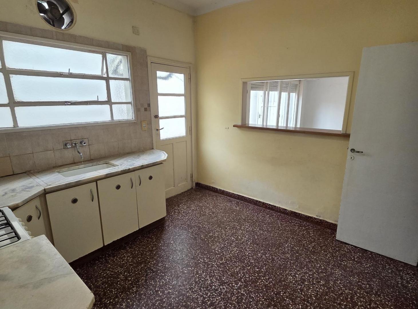 Foto de VENTA PH 3 AMB. BARRIO SAN JUAN, imagen 1