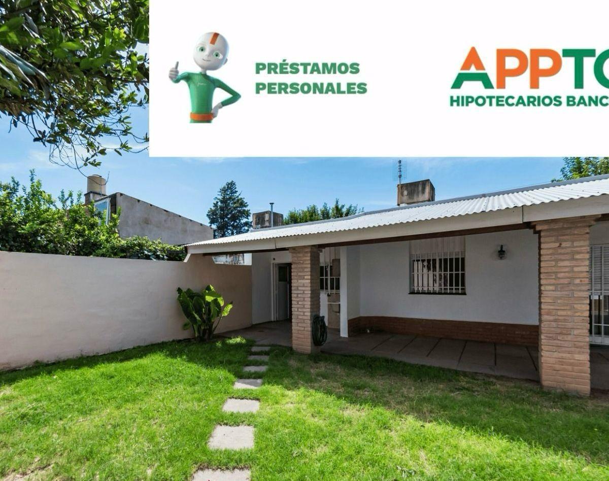 Casa 3 Dorm.. B° Las Palmas 3