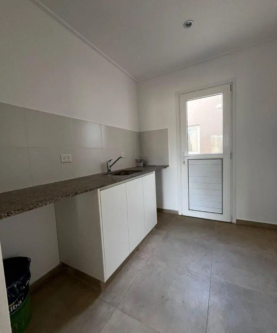 Casa en Venta a estrenar. barrio Chacra 5
