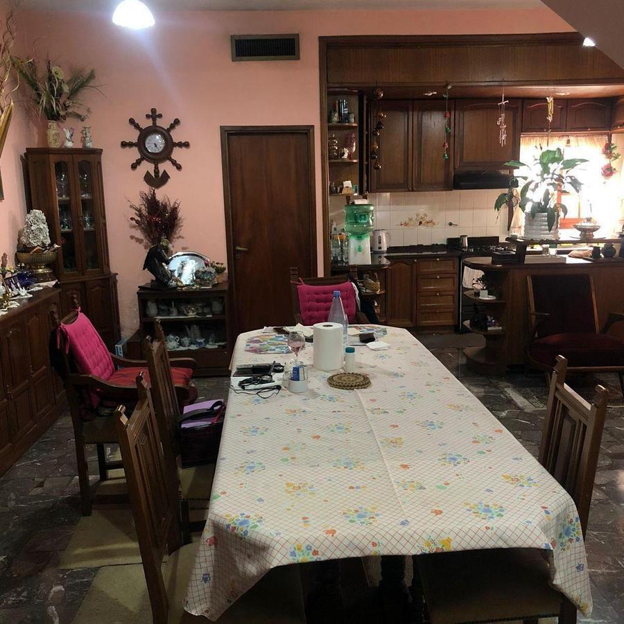 Exelente Vivienda Multifamiliar en Munro 2