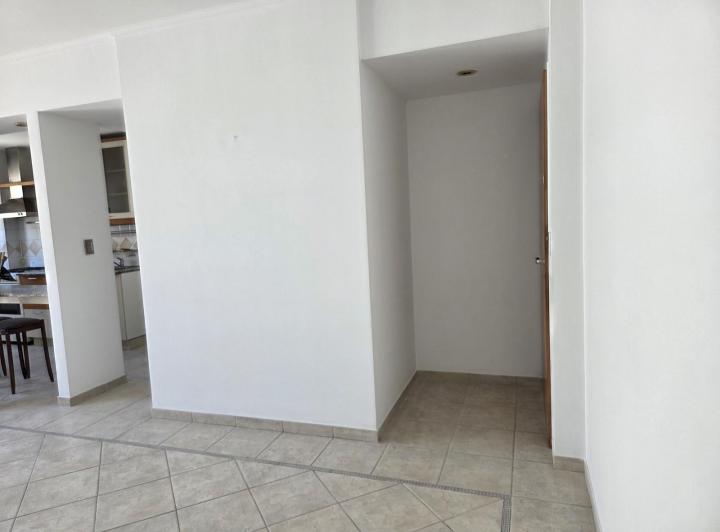 Alquiler Departamento dos Ambientes con cochera y balcón en Villa Urquiza 3