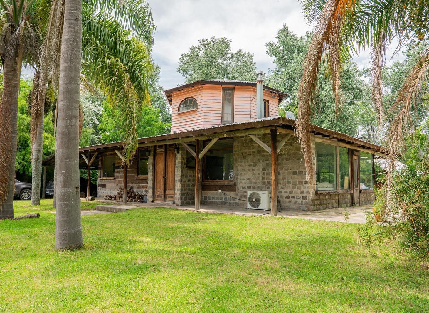 Casa en Venta - Lote 3200 m2