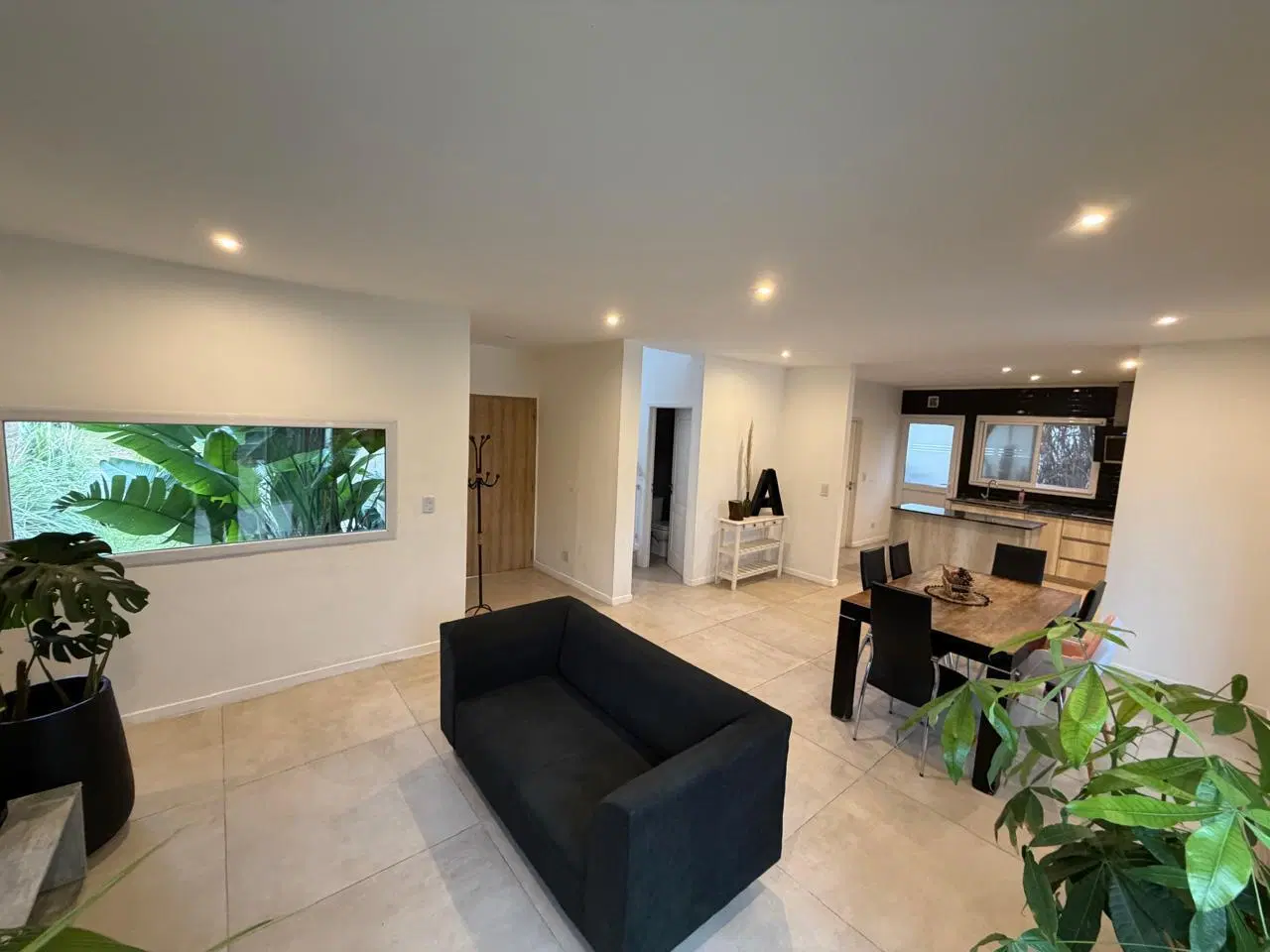 Casa en venta - 3 dormitorios - Barrio Santa Lucia - Pileta, Galería vidriada 2