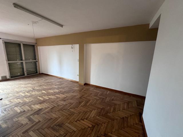 Córdoba - Centro - Lavalleja 886 - Piso 2 X Escaleras 4