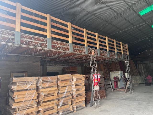 Córdoba - Barrio Ayacucho - Cesar Ratti Al 2400 - Excelente Galpon 2