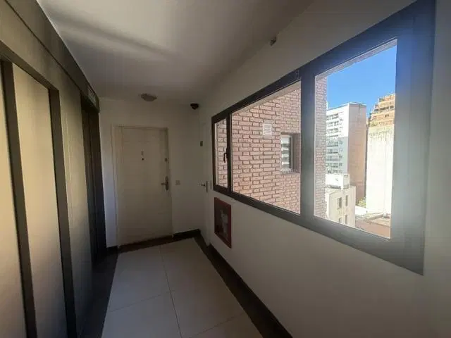 Córdoba - Nueva Córdoba - M.T de Alvear a metros de Patio Olmos al 431 3