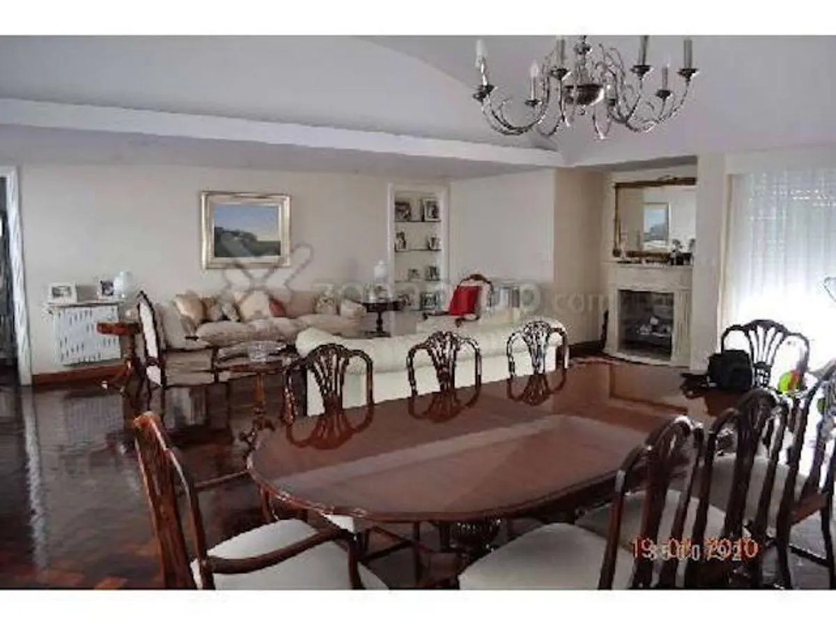 ALQUILER. Casa sobre calle Gral. Güemes. Av. Libertador al rio. 4 dormitorios, Pileta 2