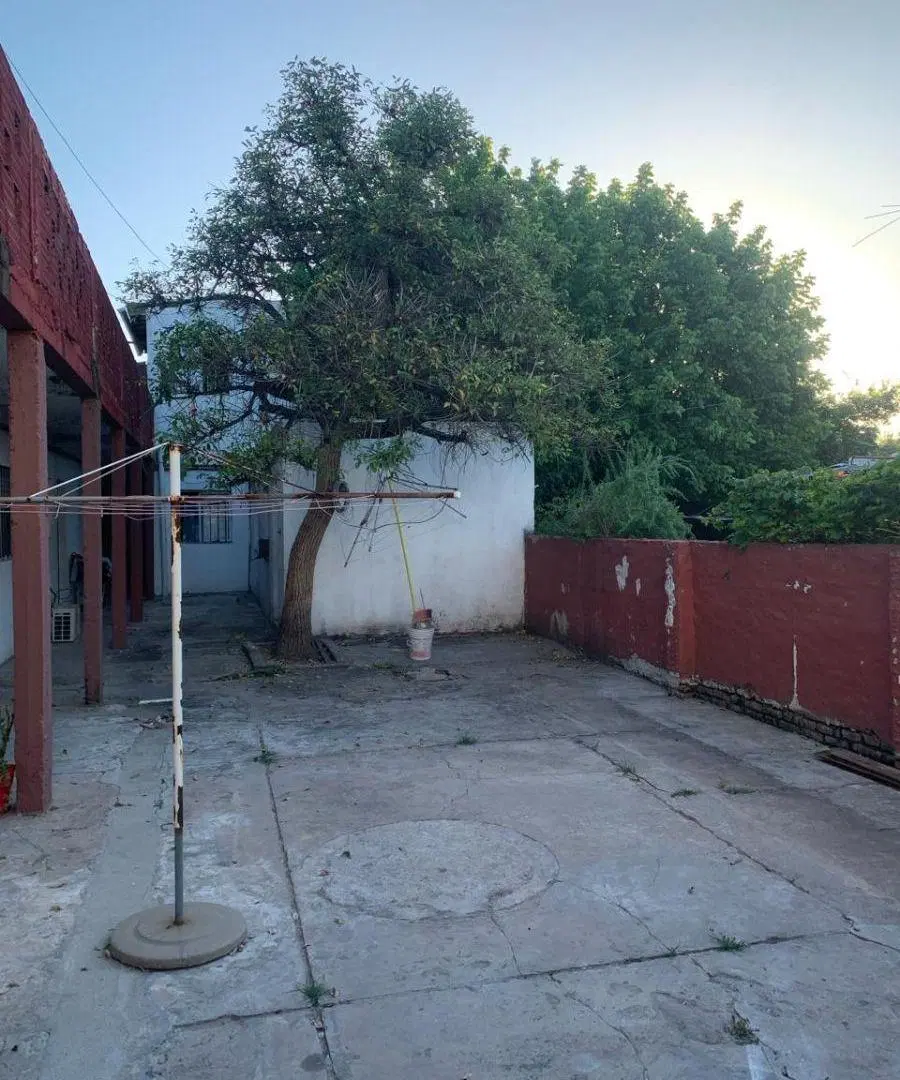 Tres amb interno. Patio comprtido. Lavadero 1