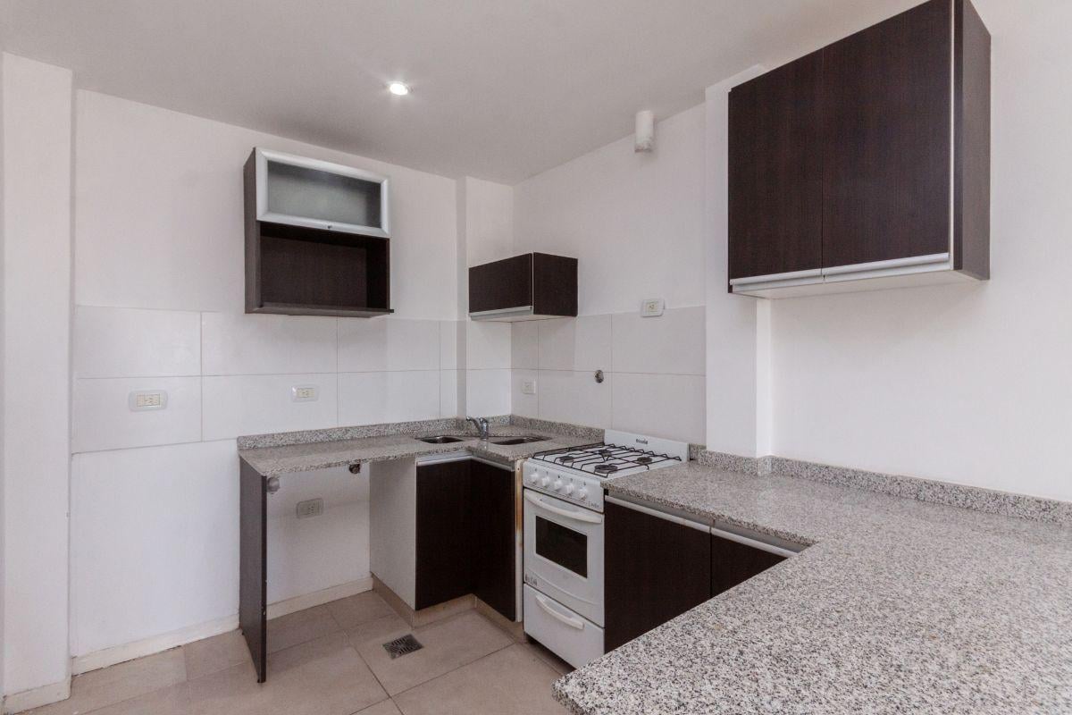 Foto de Departamento de 2 ambientes en alquiler con balcón, parrilla y cochera, imagen 4