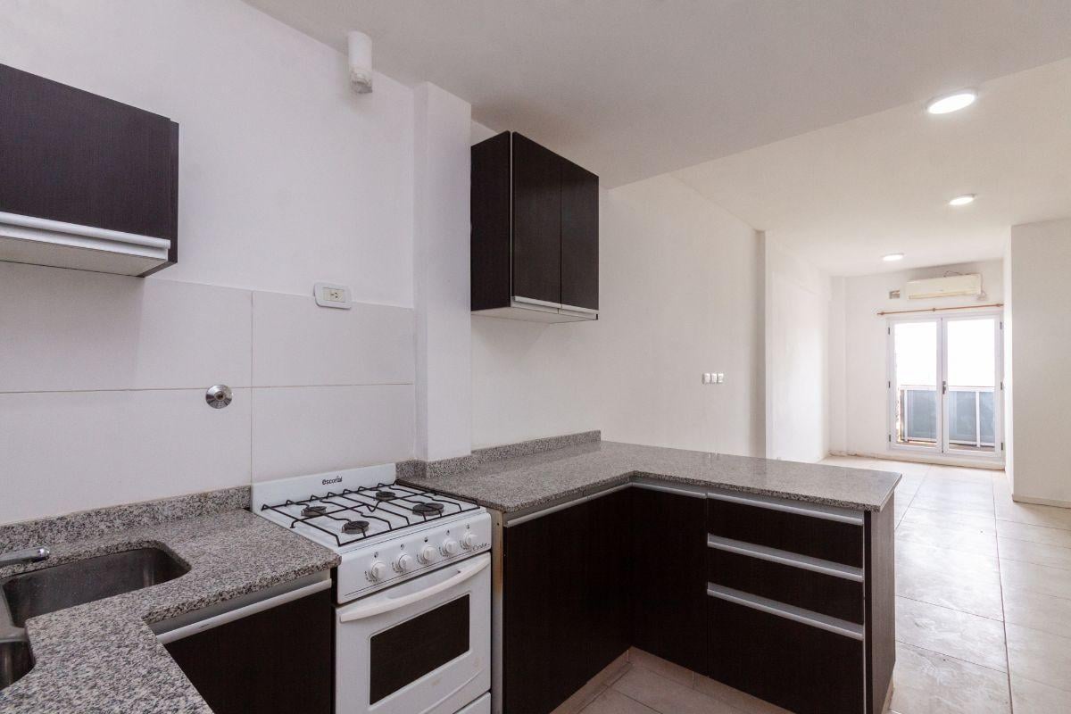 Foto de Departamento de 2 ambientes en alquiler con balcón, parrilla y cochera, imagen 5