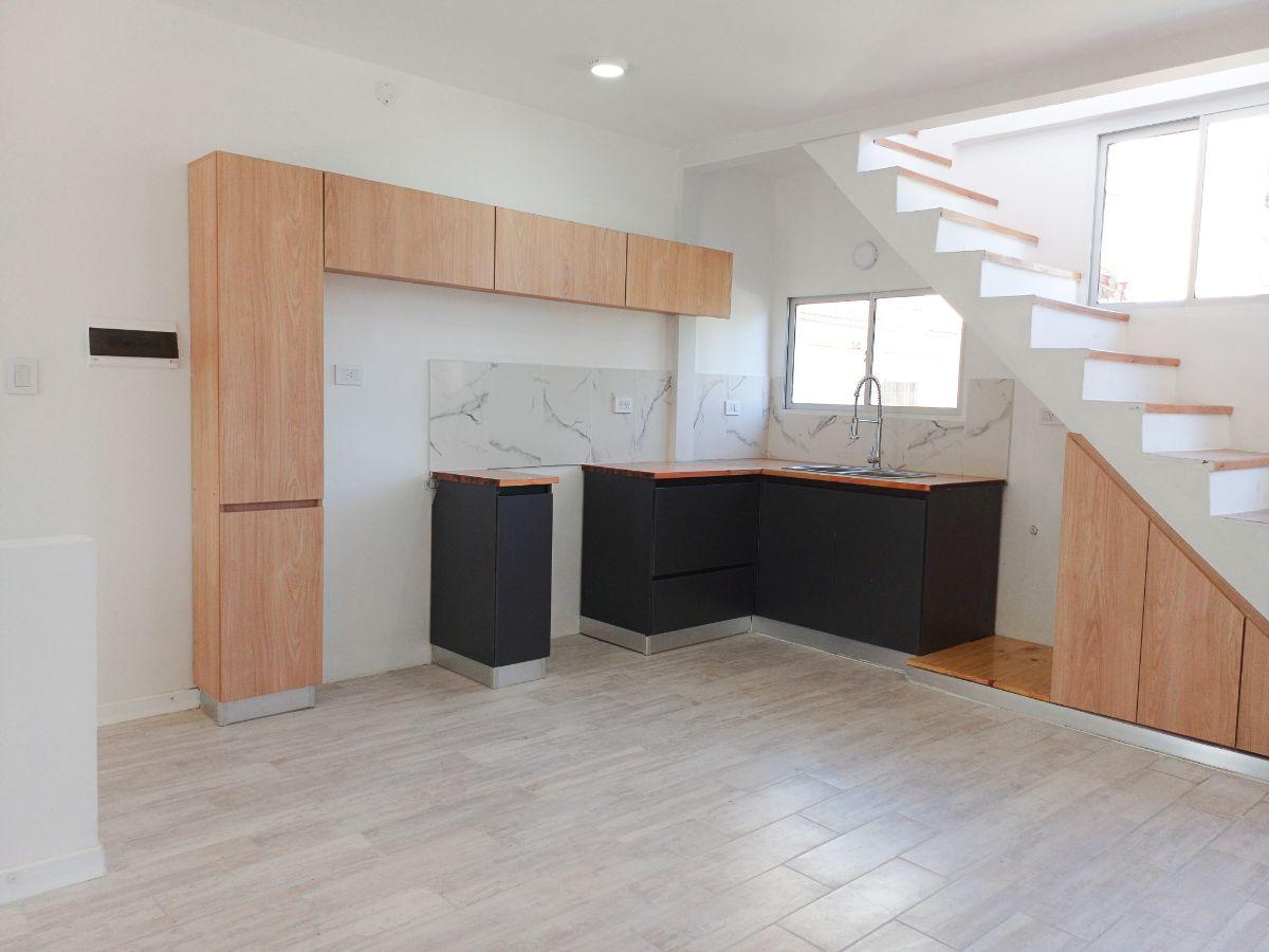 Foto de PH 3 Ambientes en venta en Remedios de Escalada - Apto Financiación, imagen 3
