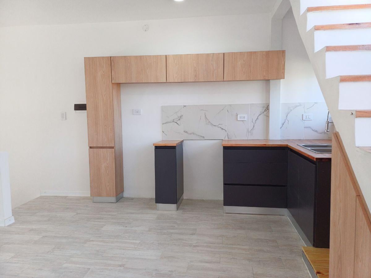 Foto de PH 3 Ambientes en venta en Remedios de Escalada - Apto Financiación, imagen 1