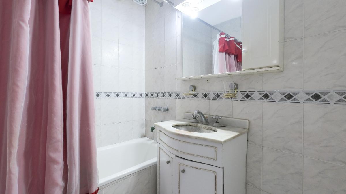 ¡Departamento de 4 Ambientes en Excelente Zona de San Telmo! 4