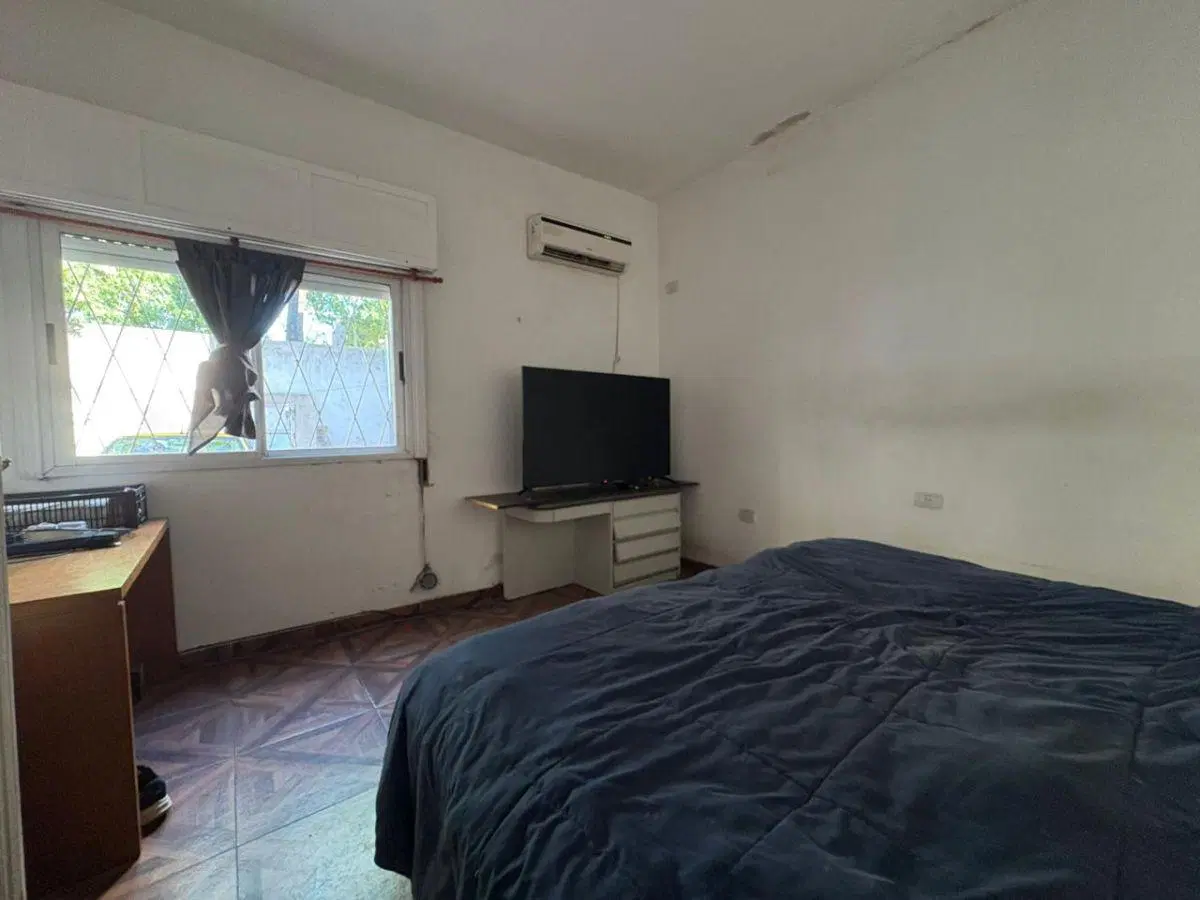 Casa 4 ambientes en venta Parque Avellaneda. 5