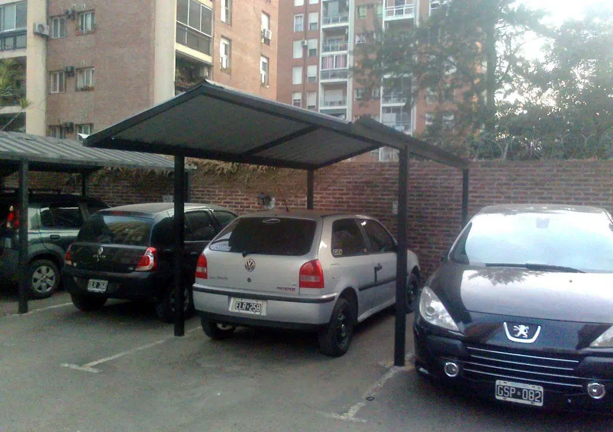 Imperdible venta Cochera fija y techada, La Boca. 5