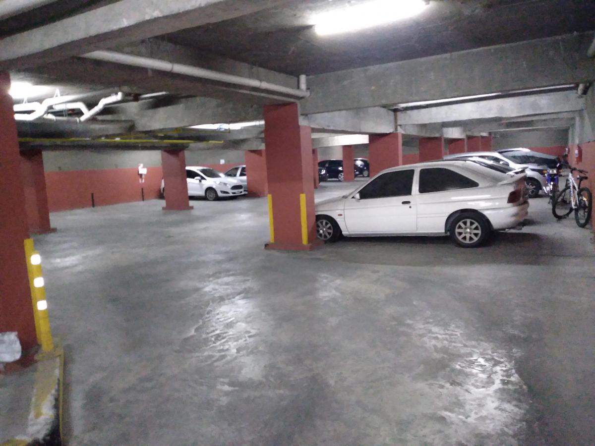 Foto de ULTIMAS COCHERAS EN FONROUGE N° 450 LOMAS DE ZAMORA., imagen 3
