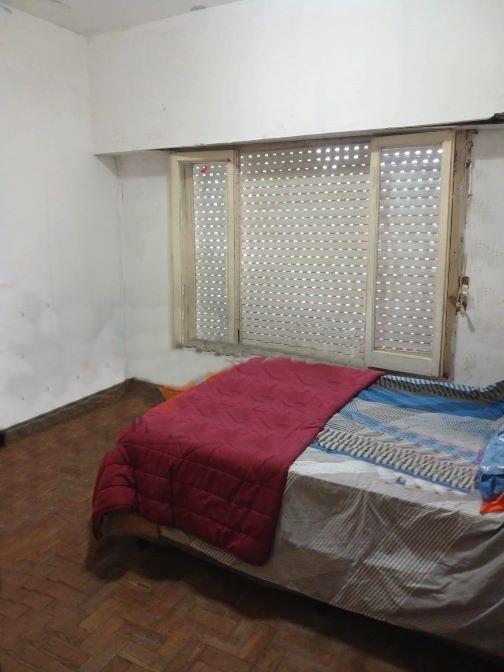 CASA EN VENTA 3 AMBIENTES, SUP CUB 105M2, LOTE DE 10X33, BURZACO