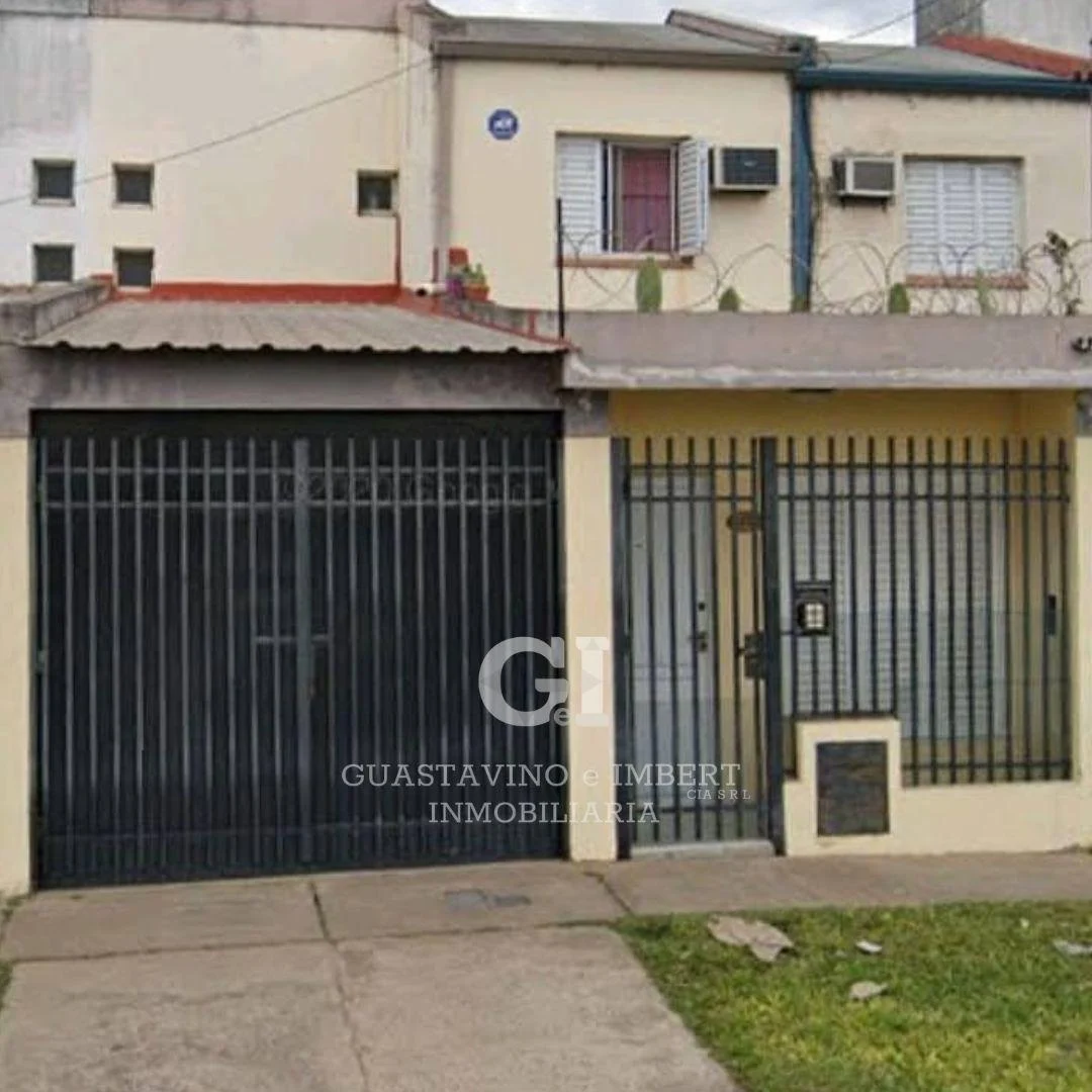 Venta Duplex salta 4081 con pileta santa fe