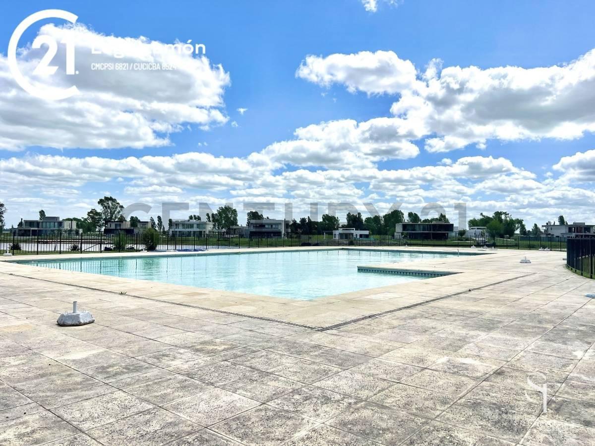 Venta de Lote en Area 60 1537 m 4