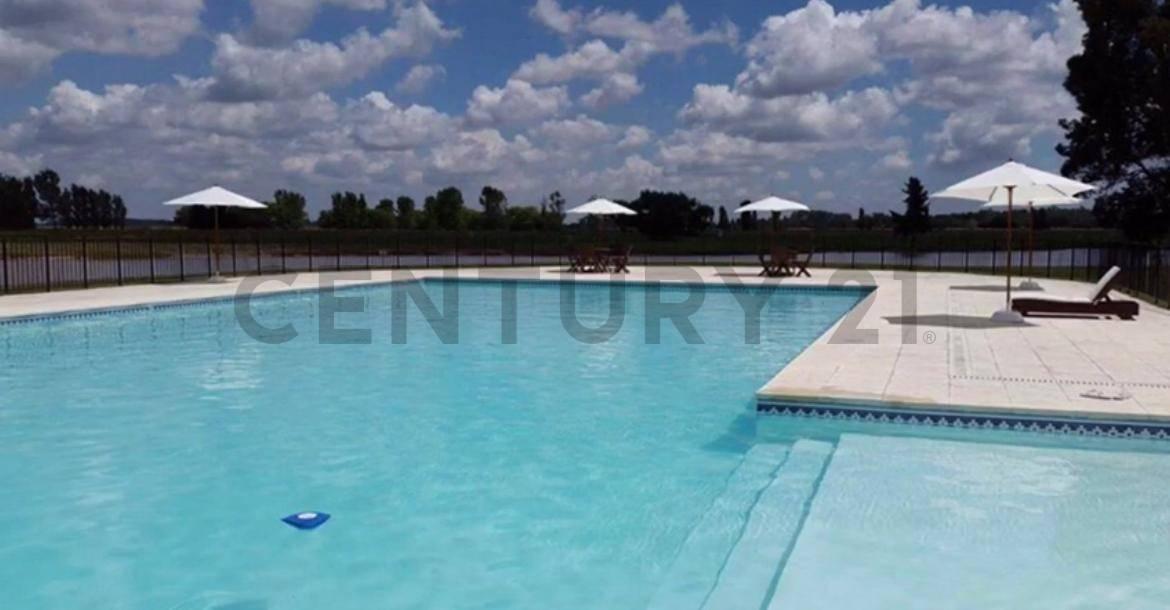Venta de Lote en Area 60 1537 m 3