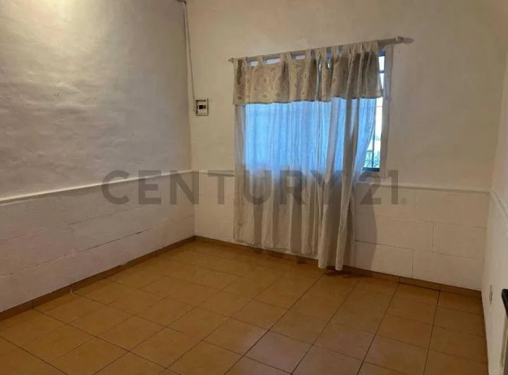 CASA EN ALQUILER 2 AMBIENTES SERVICIOS INCLUIDOS 3