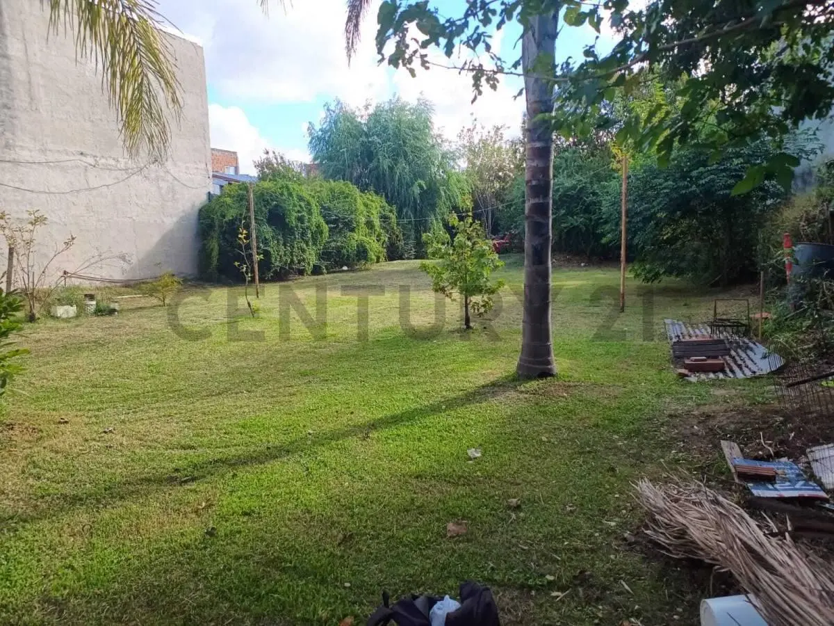 TERREO EN VENTA  OPORTUNIDAD– LOTE EN EXCELENTE UBICACIÓN 2