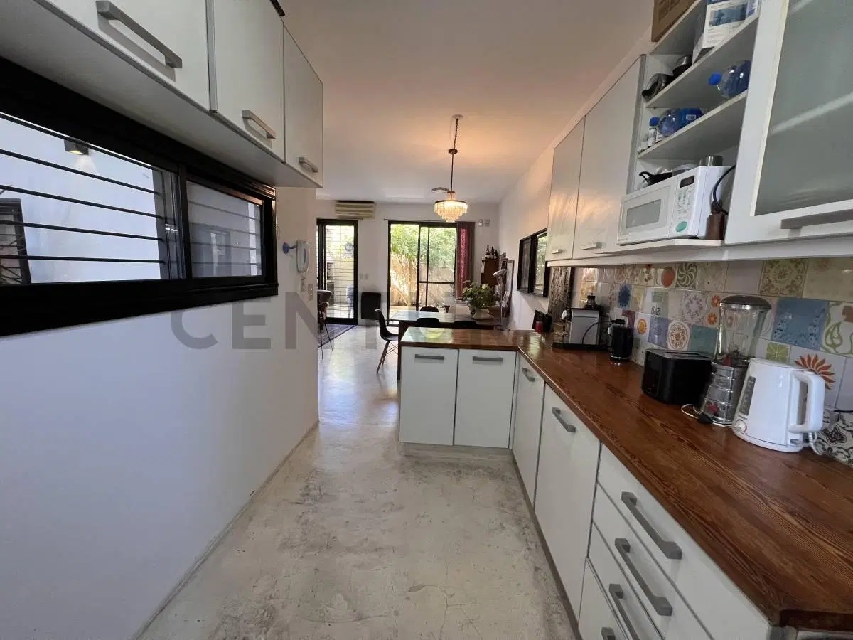 DUPLEX 3 AMBIENTES EN VENTA CON COCHERA, PATIO Y TERRAZA A METROS DE ESTACION TIGRE 2