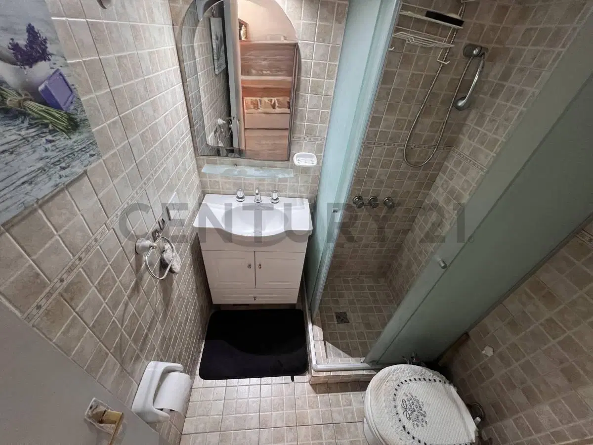 Venta 3 ambientes en Balvanera con balcón aterrazado - Muy luminoso 3