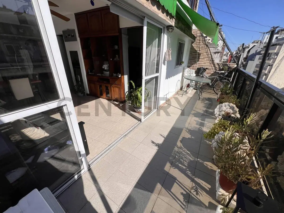 Venta 3 ambientes en Balvanera con balcón aterrazado - Muy luminoso 5