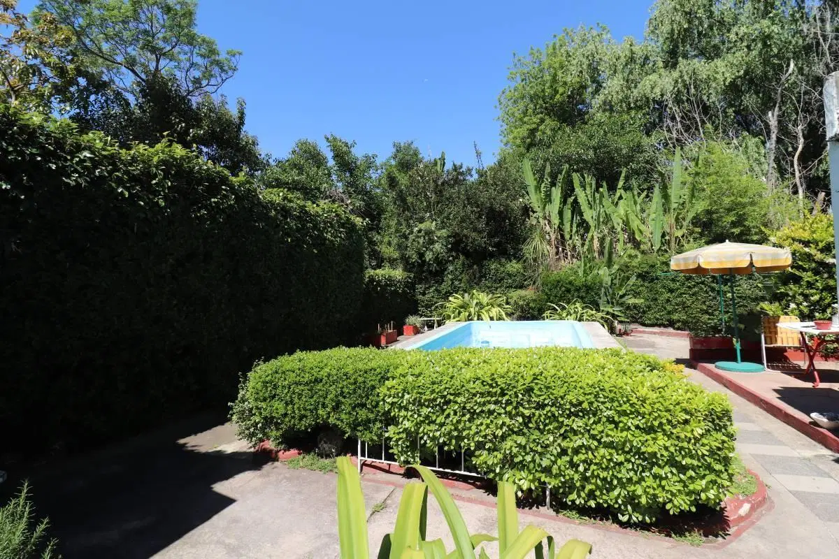 ¡Oportunidad en Tigre! Casa con patio, pileta y garage en entorno tranquilo 2