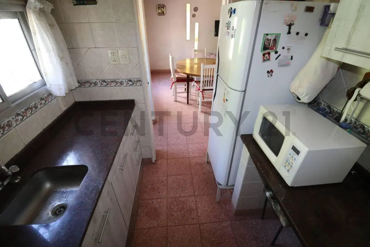 ¡Oportunidad en Tigre! Casa con patio, pileta y garage en entorno tranquilo 3