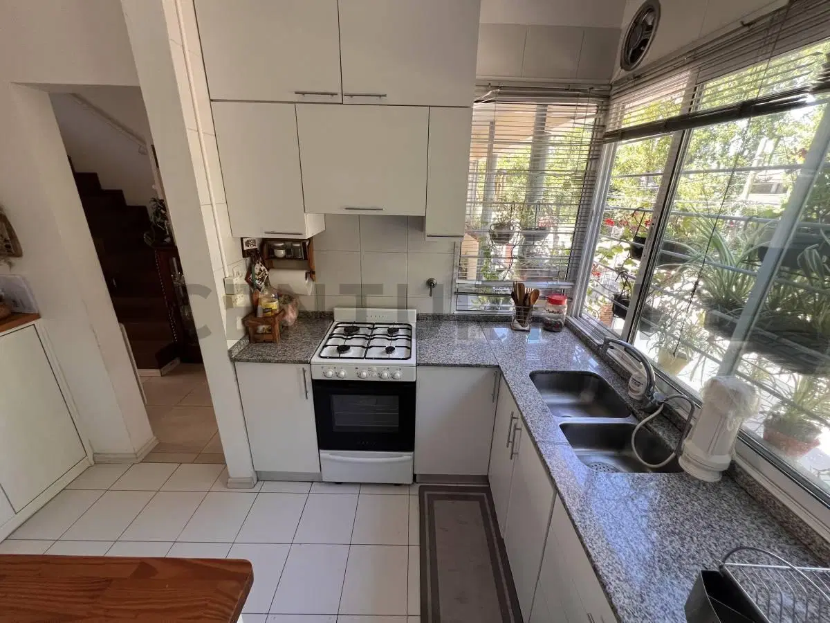 VENTA CASA DUPLEX, TIGRE CENTRO 8