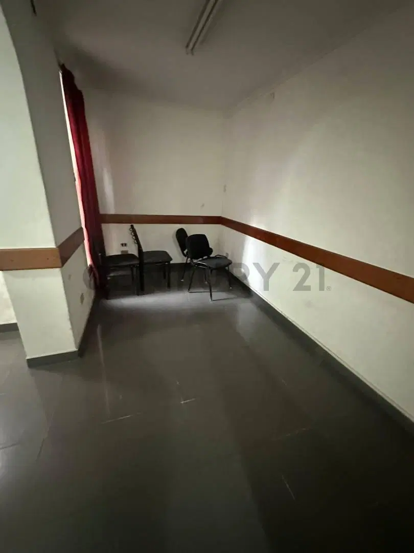 Amplia Oficina de 150 m² con 5 Ambientes PB Y 1º PISO   en San Isidro 5